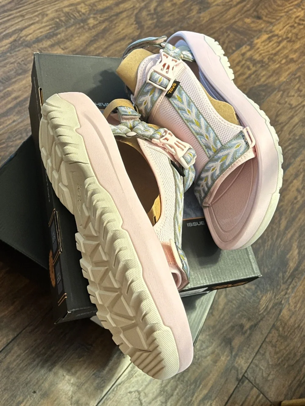 Teva unisex archival